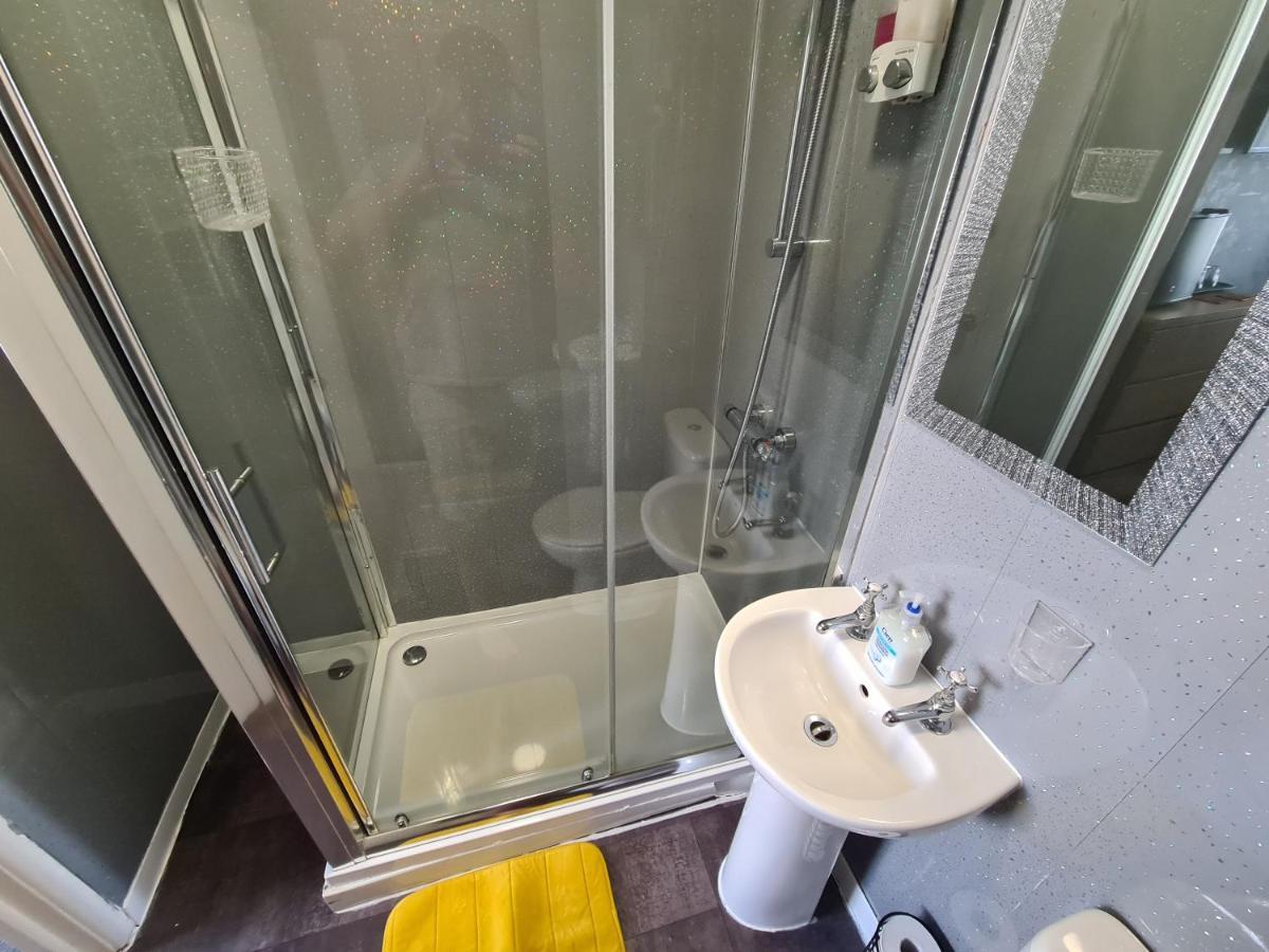 פיינטון The Roslyn Guest House מראה חיצוני תמונה