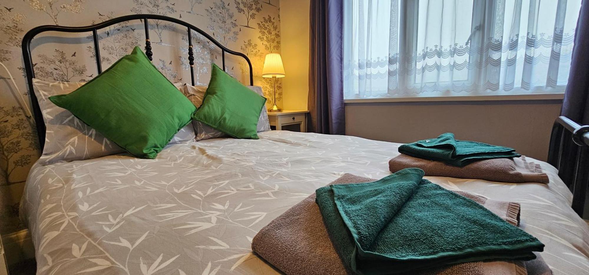 פיינטון The Roslyn Guest House מראה חיצוני תמונה