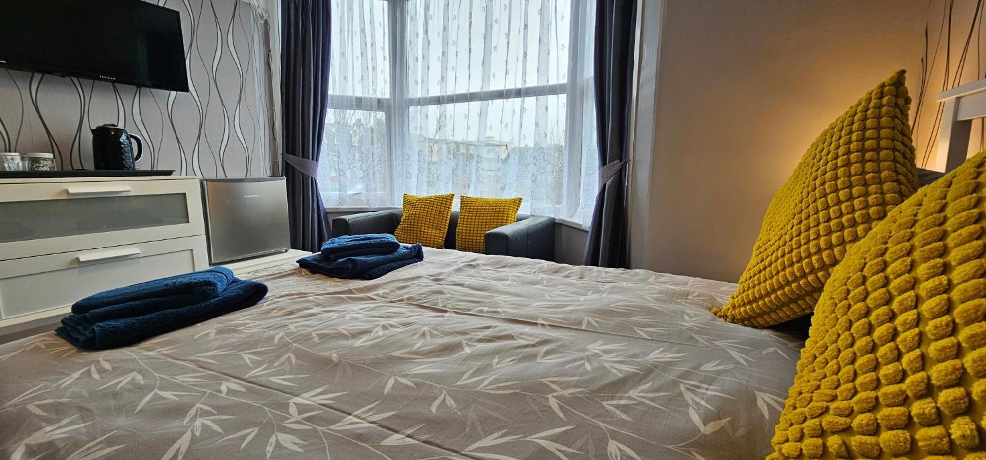 פיינטון The Roslyn Guest House מראה חיצוני תמונה